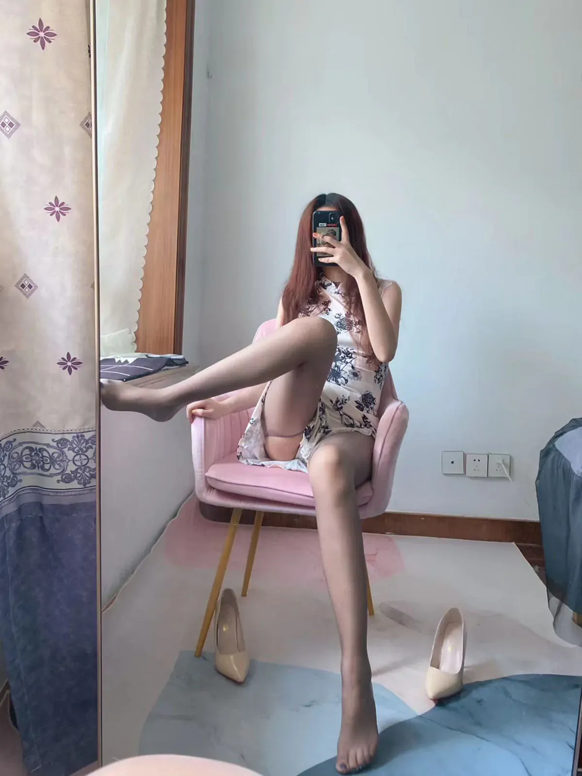 提袜少女 [更新至 3 期]