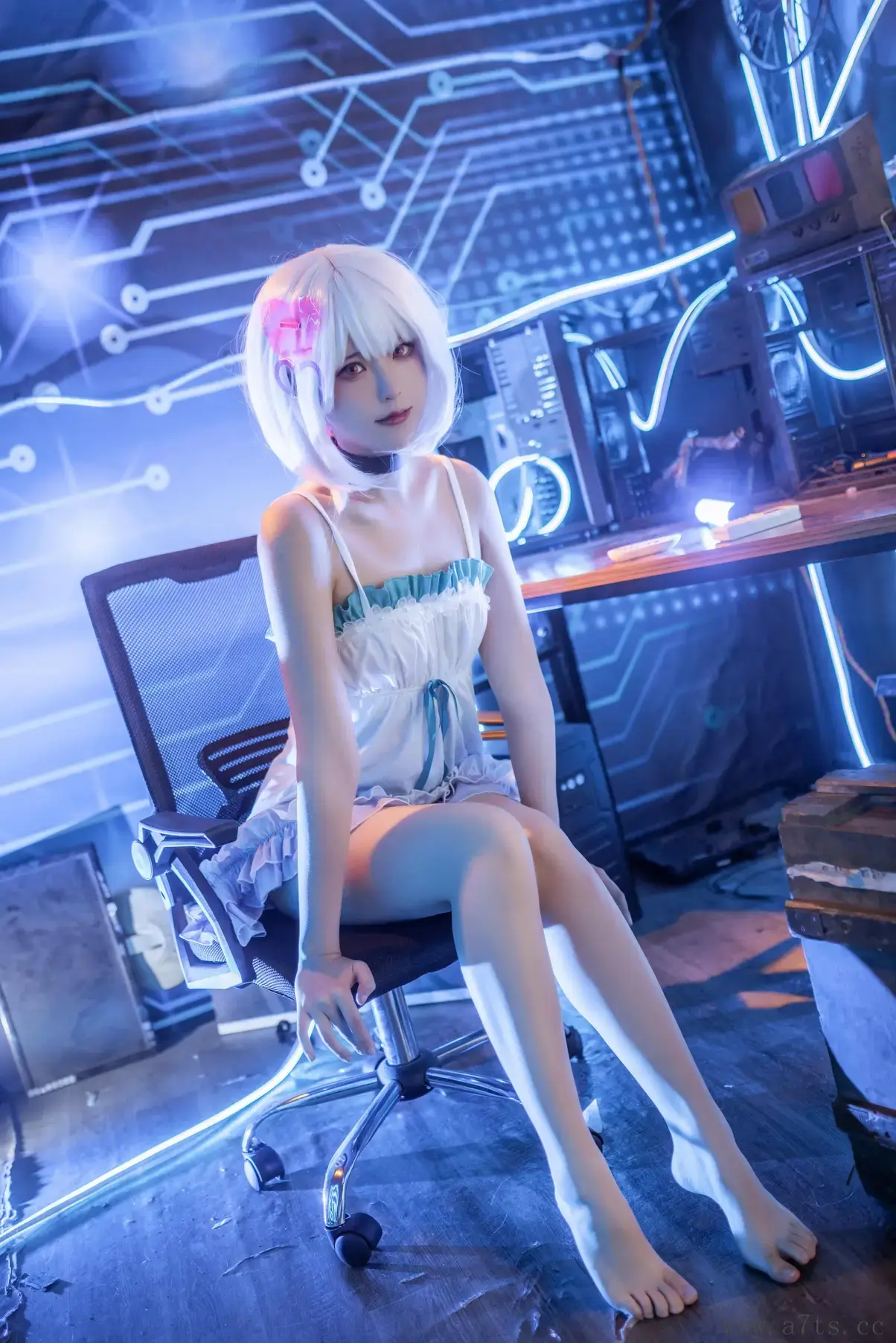 Quan冉有点饿cos珀尔诺1