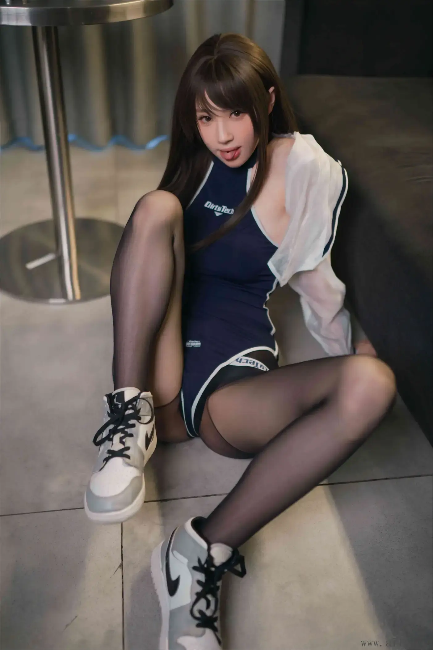 西园寺南歌的体操服